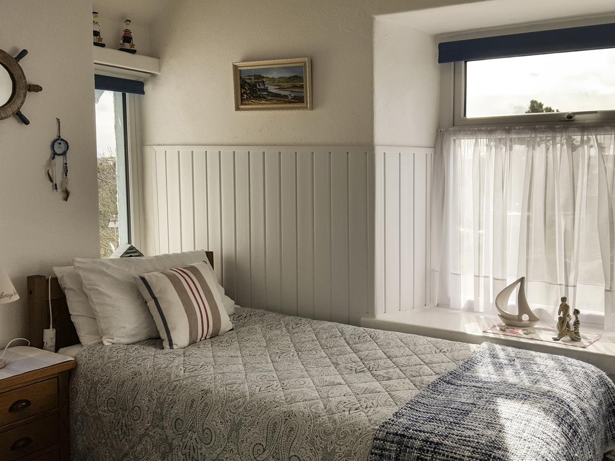 Angorfa Villa Cemaes Bay Bagian luar foto