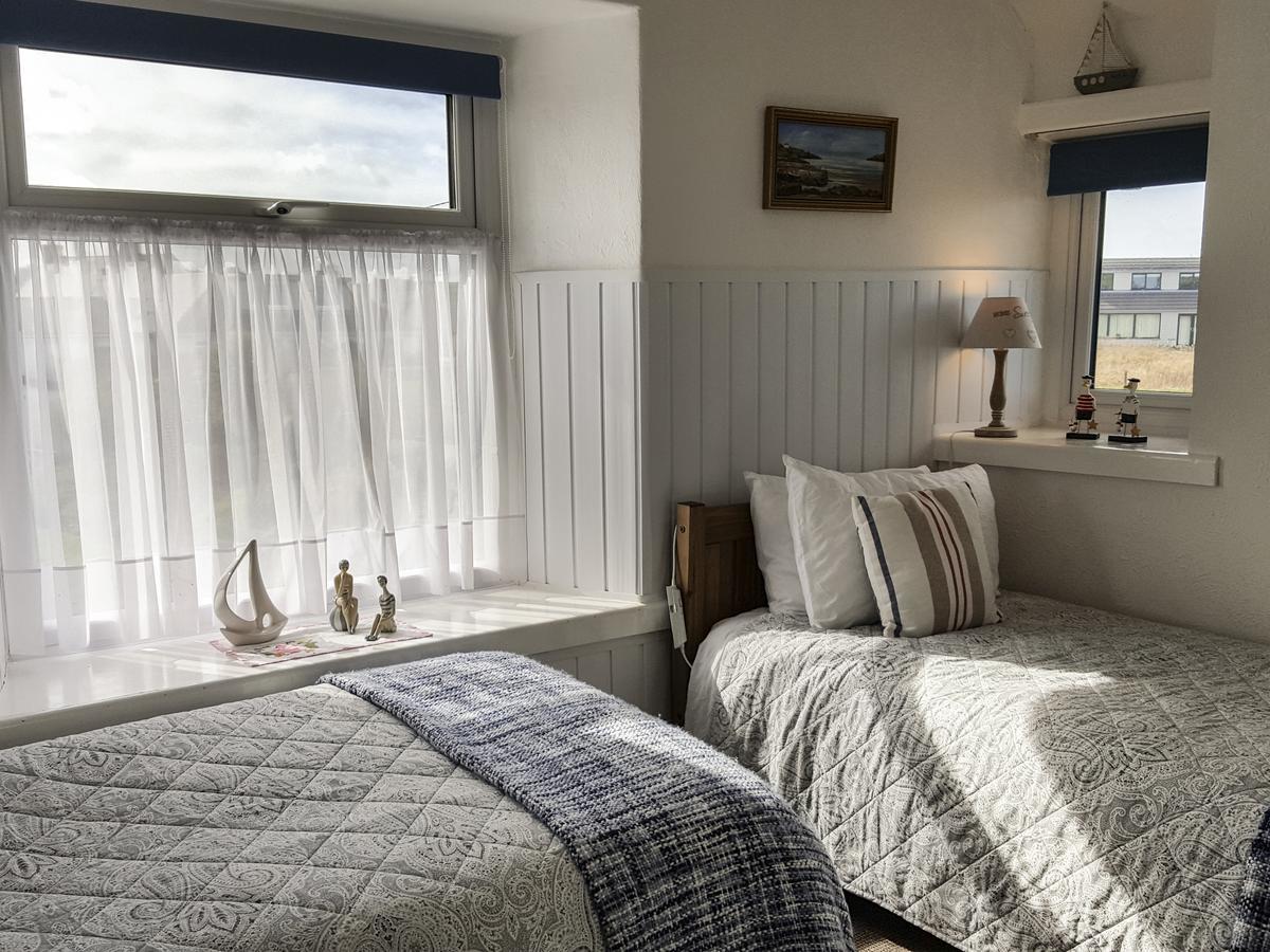 Angorfa Villa Cemaes Bay Bagian luar foto