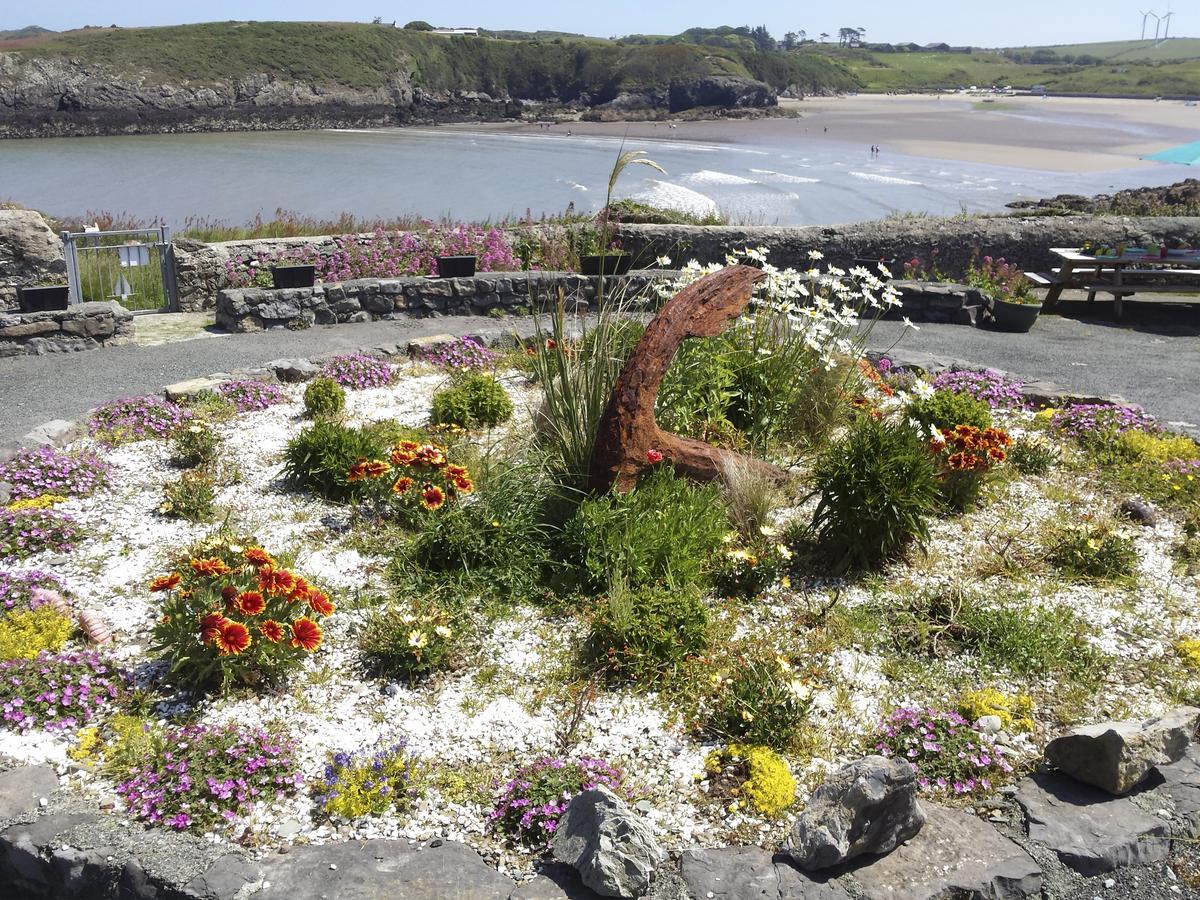 Angorfa Villa Cemaes Bay Bagian luar foto