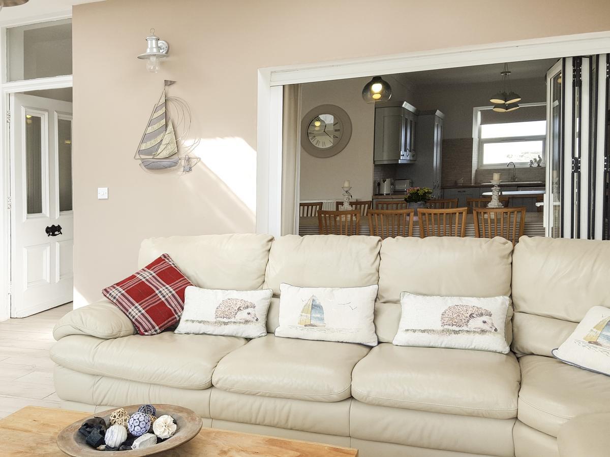 Angorfa Villa Cemaes Bay Bagian luar foto