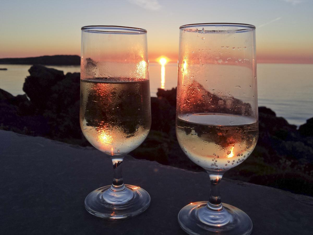 Angorfa Villa Cemaes Bay Bagian luar foto